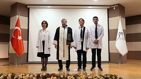 KBÜ'de tıp fakültesi öğrencileri beyaz önlük heyecanı yaşadı