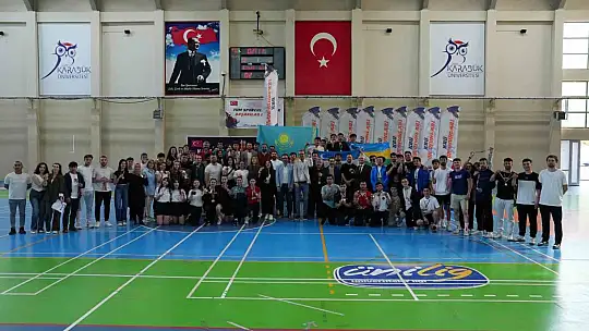 KBÜ'deki spor oyunlarında dereceye girenlere ödülleri verildi