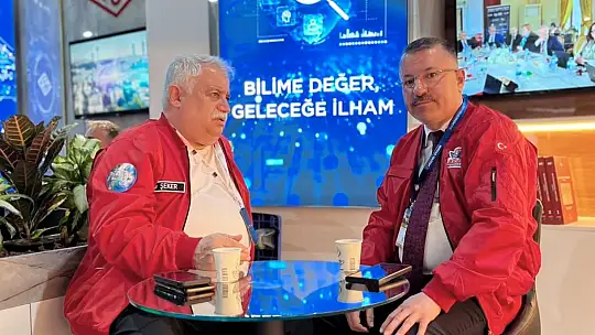 KBÜ Rektörü Kırışık, TEKNOFEST'te TÜBA Başkanı Şeker ile buluştu