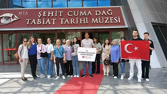 Keçiören Belediyesi'nden öğrencilere motivasyon gezisi