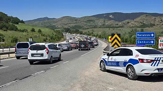 Kemikli Rampaları'nda tatil dönüşü yoğunluğu başladı