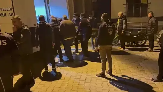 Evinde ölü bulundu