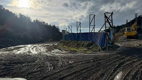 Kıyıcak Mahallesi Kavaklı Sokak'ta çamur isyanı