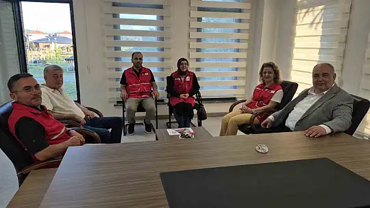Kızılay'a 158. kuruluş yıldönümü kutlaması