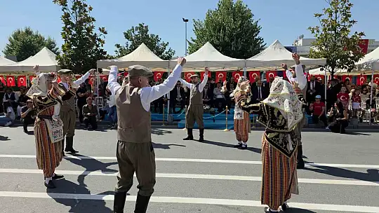 Komandoların gösterisi coşkuyla izlendi