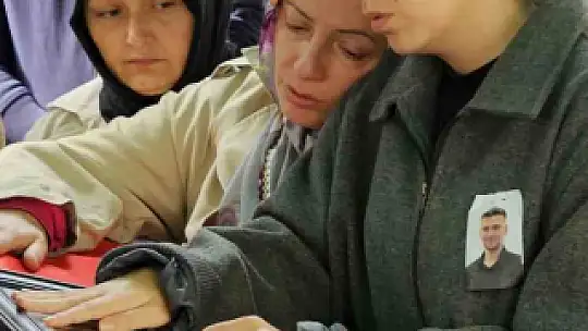 Kömür silosunda hayatını kaybeden madenci son yolculuğuna uğurlandı