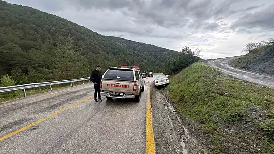 Kontrolden çıkan otomobil şarampole çarptı: 3 yaralı