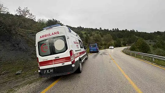 Kontrolden çıkan otomobil şarampole çarptı: 3 yaralı