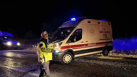 Kontrolden çıkan otomobil takla atıp ters döndü: 1'i çocuk 4 yaralı