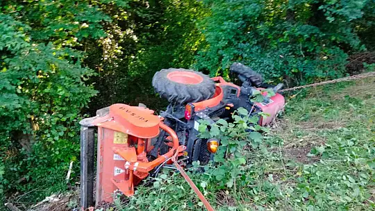 Kontrolden çıkan traktör devrildi: 1 yaralı