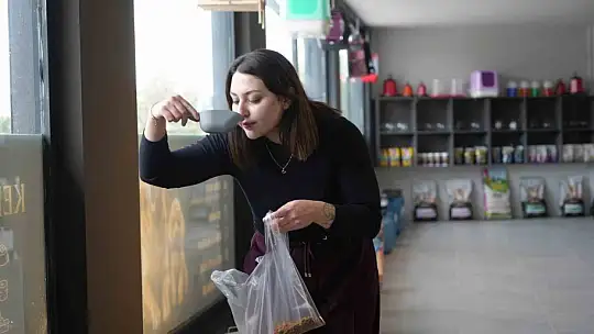 Köpek sevgisi mesleğini değiştirmesine sebep oldu, babasıyla kendi işini kurdu