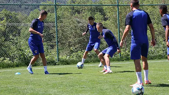 Kosova ekibi FC Prishtina, hazırlıklarını Bolu'da sürdürüyor