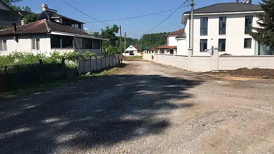 Köy yollarında çalışmalar sürüyor