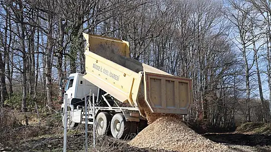 Köylerde malzemeli bakım çalışmaları sürüyor