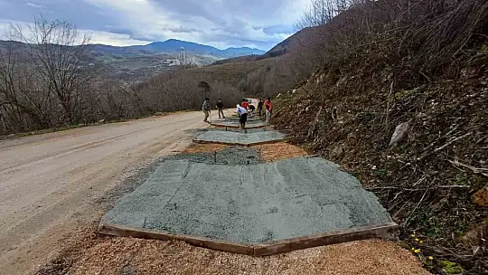 Köylerde v kanal çalışmaları sürüyor