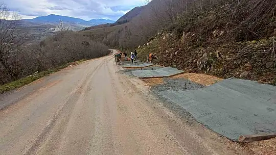 Köylerde v kanal çalışmaları sürüyor