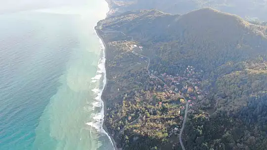 Köylülerin yaptığı teras manzarasıyla ziyaretçileri mest ediyor