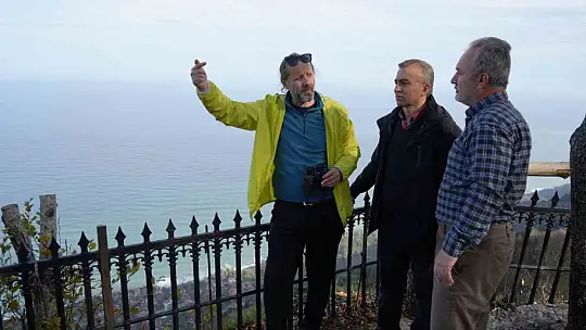 Köylülerin yaptığı teras manzarasıyla ziyaretçileri mest ediyor