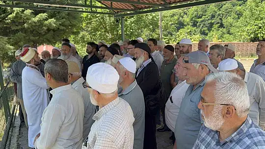 Kuraklığa çare arayan köylülerden yağmur duası