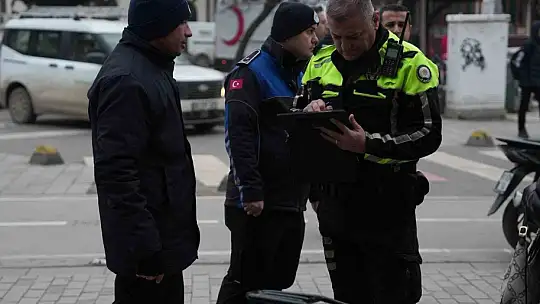 Kurallara uymayan sürücülere 993 TL ceza kesildi