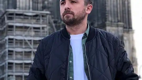Kürek sörfü yaparken kaybolmuştu, son yolculuğuna uğurlandı