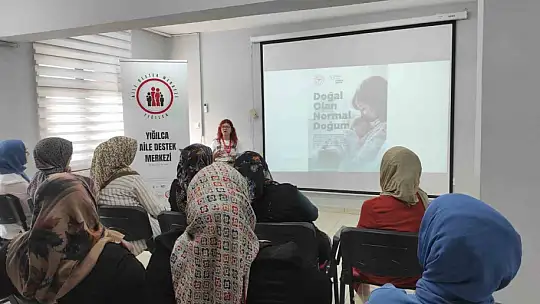 Kursiyerlere normal doğum semineri anlatıldı