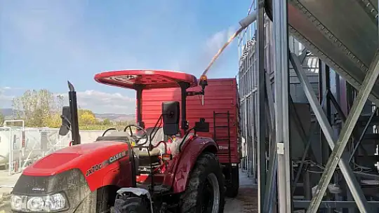 KUZKA'nın desteğiyle kurulan mısır kurutma tesisi ile çiftçiler ürünlerini değerinde satabilecek