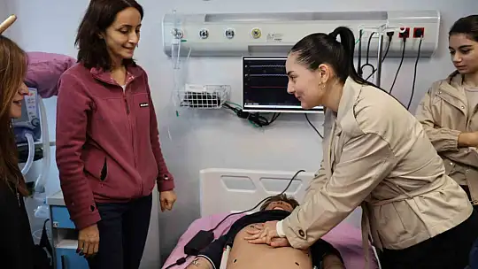 Liseli gençler Düzce Üniversitesi'nde