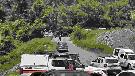 Maden ocağında hayatını kaybeden işçiyi çıkarma çalışmalarına yangın engeli