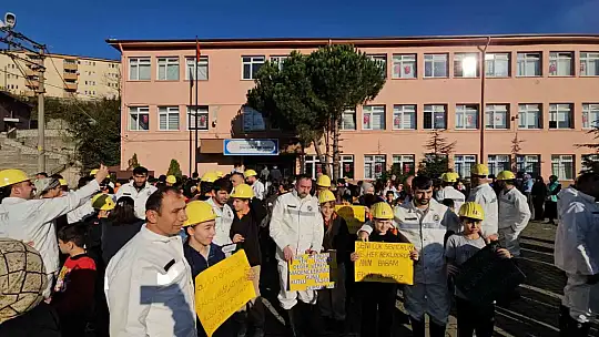 Madenden çıkıp okula koştular