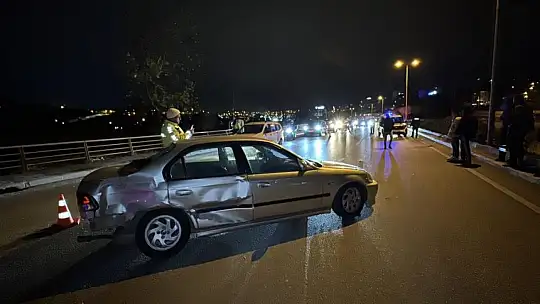 Makas atan otomobil kazaya neden oldu