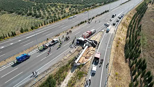 Feci kaza 11 can aldı