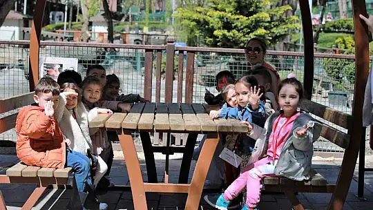 Minikler Evcil Hayvan Parkı'nı gezdi