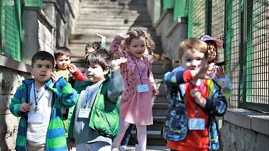Minikler Evcil Hayvan Parkı'nı gezdi