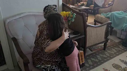 Miniklerden engelli ve yaşlılara anlamlı ziyaret