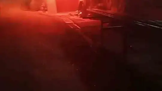 Mobilya atölyesinde çıkan yangın söndürüldü