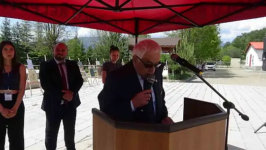 Mudurnu'da 26. dönem mezunları diplomalarını coşkuyla aldı