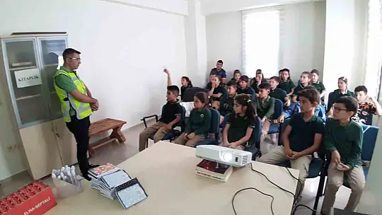 Mudurnu'da öğrencilere polis sevgisi aşılandı