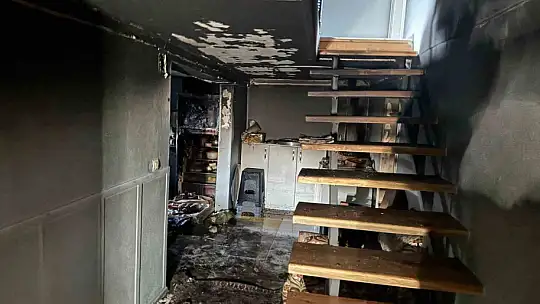 Mutfakta çıkan yangın itfaiye ekiplerince söndürüldü