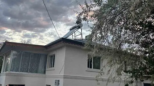 Mutfakta çıkan yangın itfaiye ekiplerince söndürüldü