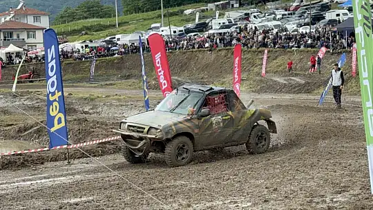 Off-Road yarışları nefes kesti