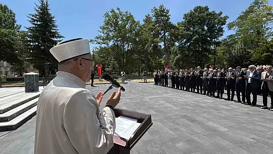 Oğlunu 15 Temmuz'da şehit veren acılı baba: 'Acımız hala aynı'