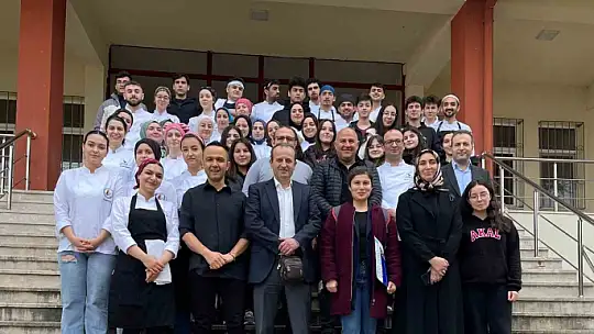 Öğrencelere sağlıklı yaşam ve beslenme eğitimi