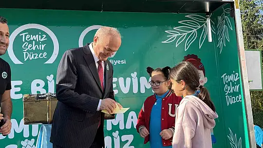 Öğrenciler hem eğlendi hem temizlik yaptı