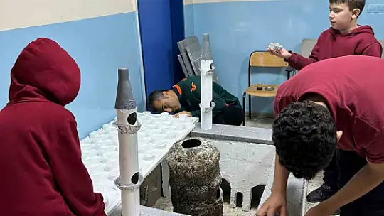 Öğrencilerden okulda