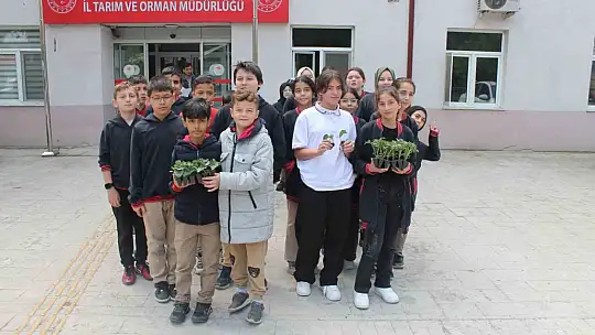 Öğrencilere tarımın ve doğal kaynaklarının önemi anlatıldı