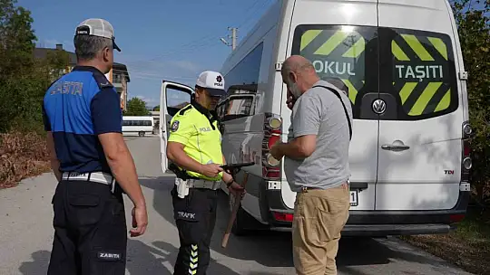 Öğrencilerin güvenli seyahat etmesi için zabıta ve polis teyakkuza geçti