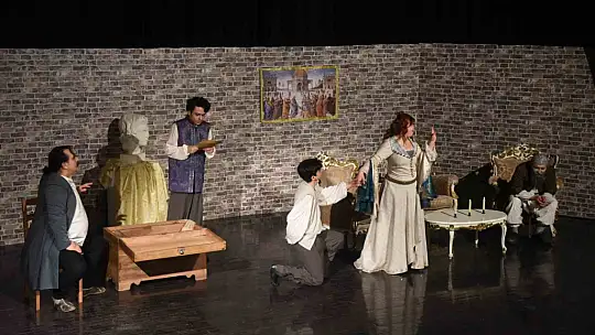 Öğrencilerinden unutulmaz performans