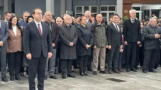 Öğretmenler günü törenle kutlandı