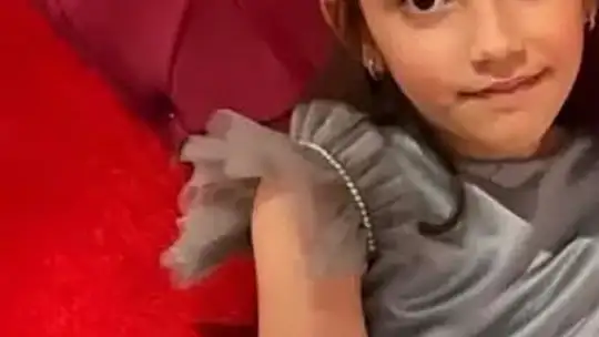Okulda bıçaklı saldırıda hayatını kaybeden Eslem Sare, Bartın'da toprağa verildi